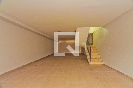 Casa à venda com 230m², 3 quartos e 6 vagas Casa à venda com 230m², 3 quartos e 6 vagasGaragem