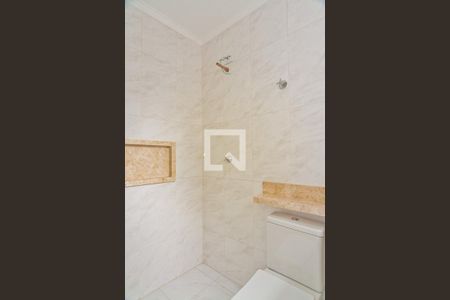 Casa à venda com 230m², 3 quartos e 6 vagas Casa à venda com 230m², 3 quartos e 6 vagasBanheiro da Suíte 2