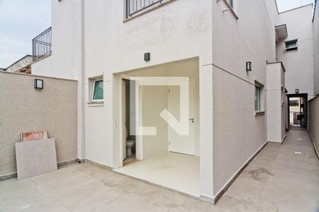 Casa à venda com 230m², 3 quartos e 6 vagas Casa à venda com 230m², 3 quartos e 6 vagasÁrea de Serviço