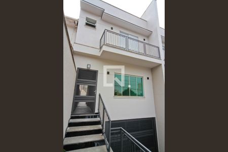 Casa à venda com 230m², 3 quartos e 6 vagas Casa à venda com 230m², 3 quartos e 6 vagasÁrea externa