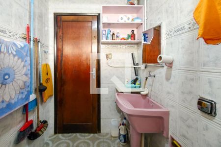 Apartamento para alugar com 60m², 2 quartos e 1 vaga Apartamento para alugar com 60m², 2 quartos e 1 vagaBanheiro