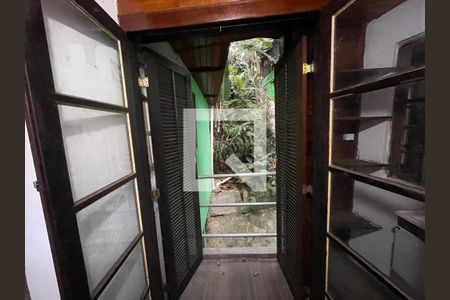 Sala de casa para alugar com 2 quartos, 20m² em Parque Frondoso, Cotia