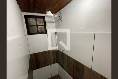 Banheiro de casa para alugar com 2 quartos, 20m² em Parque Frondoso, Cotia