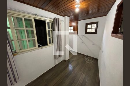 Sala de casa para alugar com 2 quartos, 20m² em Parque Frondoso, Cotia