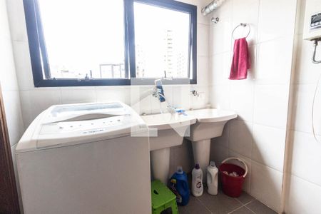 Apartamento à venda com 104m², 3 quartos e 2 vagasÁrea de serviço