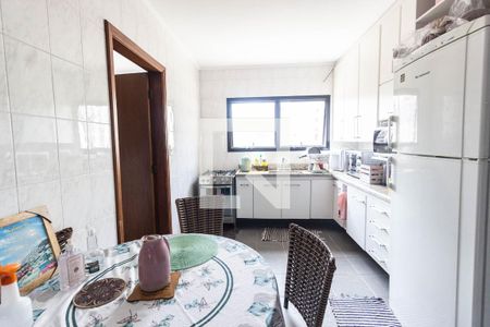 Apartamento à venda com 104m², 3 quartos e 2 vagasCozinha