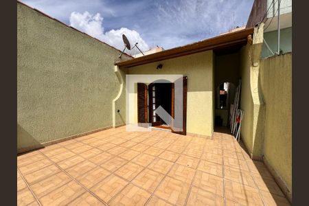 Casa à venda com 175m², 3 quartos e 2 vagasVaranda