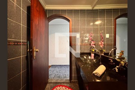 Casa à venda com 175m², 3 quartos e 2 vagasLavabo 