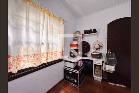 Casa à venda com 175m², 3 quartos e 2 vagasQuarto 1