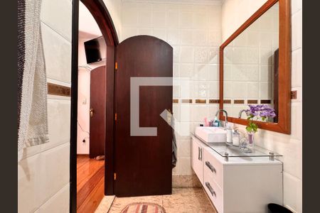 Casa à venda com 175m², 3 quartos e 2 vagasBanheiro da Suíte