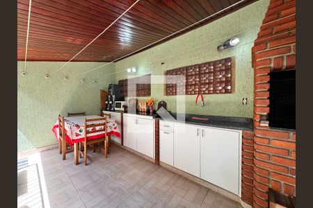 Casa à venda com 175m², 3 quartos e 2 vagasÁrea gourmet