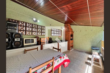 Casa à venda com 175m², 3 quartos e 2 vagasÁrea gourmet 