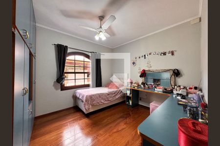 Casa à venda com 175m², 3 quartos e 2 vagasQuarto 2