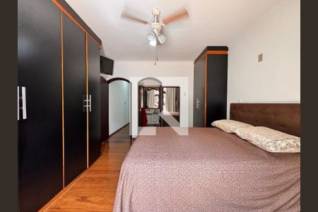 Suite  de casa à venda com 3 quartos, 175m² em Jardim Utinga, Santo André