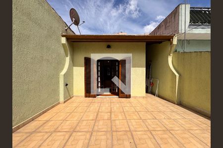 Casa à venda com 175m², 3 quartos e 2 vagasVaranda
