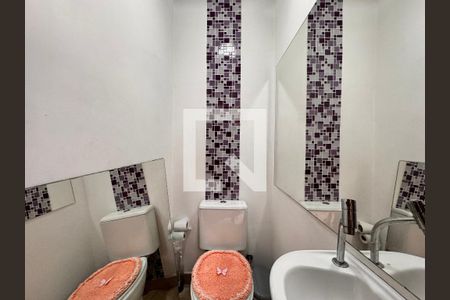 Casa à venda com 175m², 3 quartos e 2 vagasLavabo 2