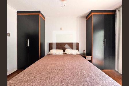 Suite  de casa à venda com 3 quartos, 175m² em Jardim Utinga, Santo André