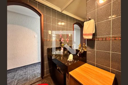 Casa à venda com 175m², 3 quartos e 2 vagasLavabo 