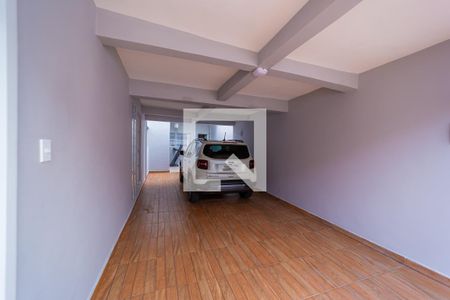 Casa à venda com 250m², 3 quartos e 5 vagas Casa à venda com 250m², 3 quartos e 5 vagasGaragem