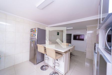 Casa à venda com 250m², 3 quartos e 5 vagas Casa à venda com 250m², 3 quartos e 5 vagasCozinha