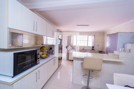Casa à venda com 250m², 3 quartos e 5 vagas Casa à venda com 250m², 3 quartos e 5 vagasCozinha