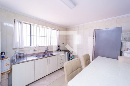 Casa à venda com 250m², 3 quartos e 5 vagas Casa à venda com 250m², 3 quartos e 5 vagasCozinha
