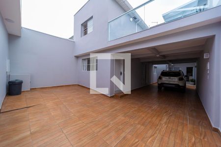 Casa à venda com 250m², 3 quartos e 5 vagas Casa à venda com 250m², 3 quartos e 5 vagasGaragem