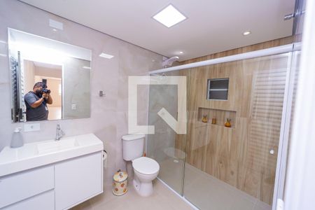 Casa à venda com 250m², 3 quartos e 5 vagas Casa à venda com 250m², 3 quartos e 5 vagasÁrea gourmet - Banheiro