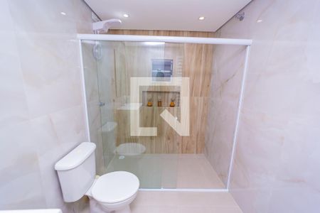 Casa à venda com 250m², 3 quartos e 5 vagas Casa à venda com 250m², 3 quartos e 5 vagasÁrea gourmet - Banheiro