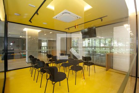 Studio à venda com 32m², 1 quarto e sem vaga Studio à venda com 32m², 1 quarto e sem vagaÁrea Comum - Plenário