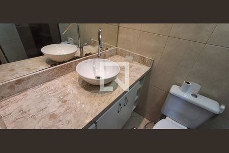 Apartamento à venda com 63m², 2 quartos e 1 vaga Apartamento à venda com 63m², 2 quartos e 1 vagaBanheiro