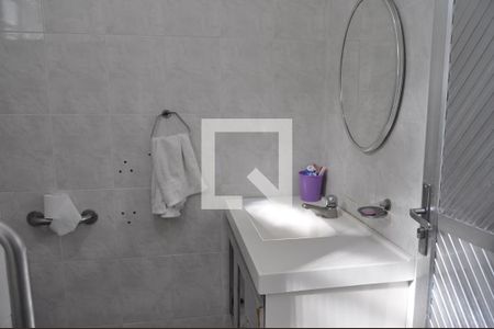 Casa à venda com 93m², 2 quartos e 3 vagasBanheiro