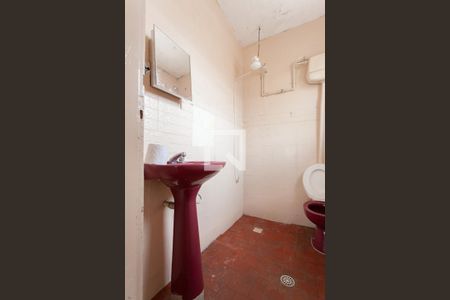 Casa à venda com 350m², 3 quartos e 2 vagas Casa à venda com 350m², 3 quartos e 2 vagasBanheiro Social 2