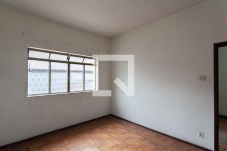 Casa à venda com 350m², 3 quartos e 2 vagas Casa à venda com 350m², 3 quartos e 2 vagasQuarto 1