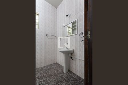 Casa à venda com 350m², 3 quartos e 2 vagas Casa à venda com 350m², 3 quartos e 2 vagasBanheiro Social 1