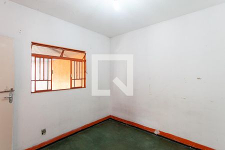 Casa à venda com 350m², 3 quartos e 2 vagas Casa à venda com 350m², 3 quartos e 2 vagasQuarto 4
