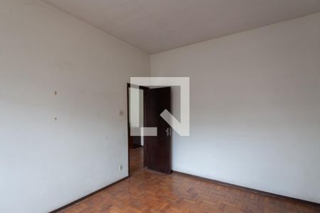 Casa à venda com 350m², 3 quartos e 2 vagas Casa à venda com 350m², 3 quartos e 2 vagasQuarto 1