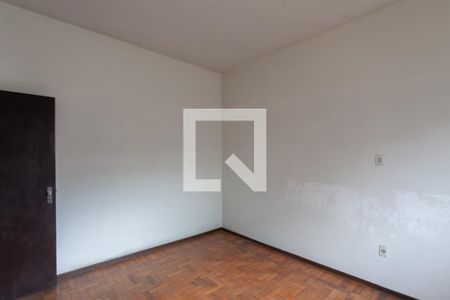 Casa à venda com 350m², 3 quartos e 2 vagas Casa à venda com 350m², 3 quartos e 2 vagasQuarto 1