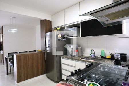 Apartamento à venda com 115m², 4 quartos e 3 vagas Apartamento à venda com 115m², 4 quartos e 3 vagasCozinha