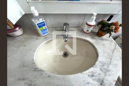 Apartamento à venda com 64m², 2 quartos e 1 vagaBanheiro 