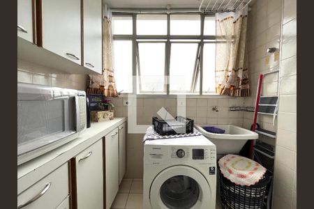 Apartamento à venda com 64m², 2 quartos e 1 vagaÁrea de Serviço