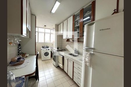 Apartamento à venda com 64m², 2 quartos e 1 vagaCozinha 
