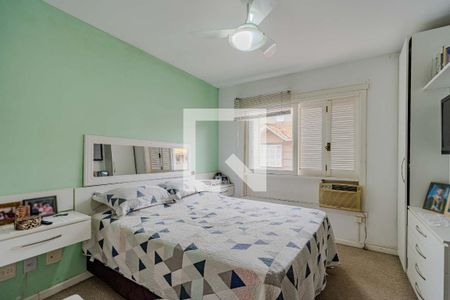 Casa de condomínio à venda com 240m², 4 quartos e 2 vagasQuarto 1