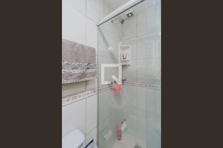 Casa de condomínio à venda com 240m², 4 quartos e 2 vagasBanheiro 3