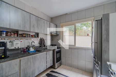 Casa de condomínio à venda com 240m², 4 quartos e 2 vagasCozinha