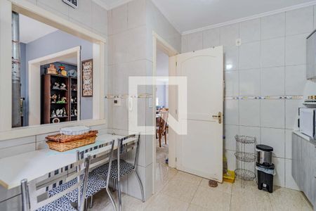 Casa de condomínio à venda com 240m², 4 quartos e 2 vagasCozinha