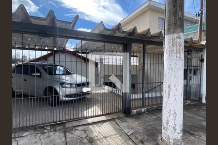 Casa à venda com 144m², 2 quartos e 1 vaga Casa à venda com 144m², 2 quartos e 1 vagaFachada