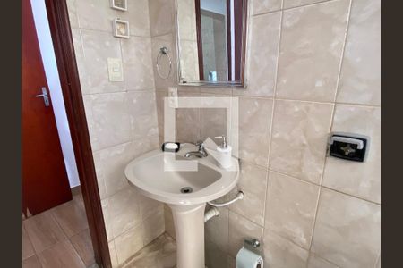 Casa à venda com 144m², 2 quartos e 1 vaga Casa à venda com 144m², 2 quartos e 1 vagaBanheiro Social