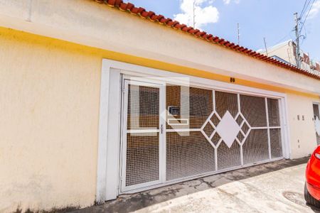 Casa para alugar com 197m², 2 quartos e 3 vagasFachada