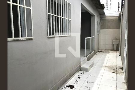 Casa para alugar com 72m², 1 quarto e sem vagaQuintal